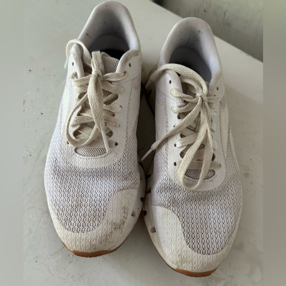 Reebok tennis shoes
